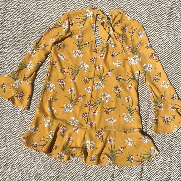 Xhilaration yellow floral sundress - Picture 2 of 4